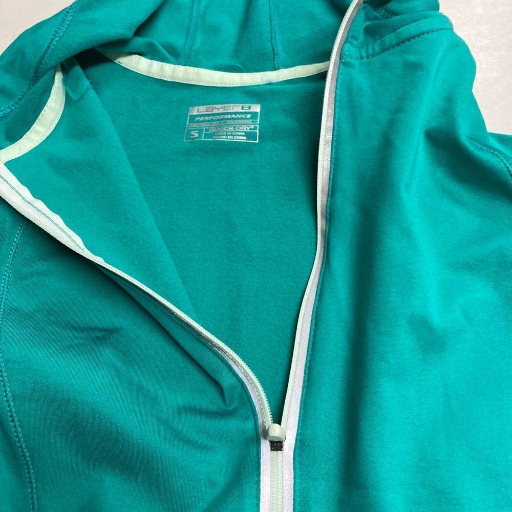 LAYER 8 Quick Dry‎ Performance Hooded Pullover Gr… - image 6